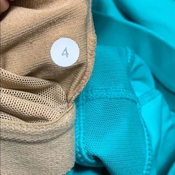 Lululemon Blue Fitted Workout Tank Built-in Bra Size 4 - Picture 6 of 8